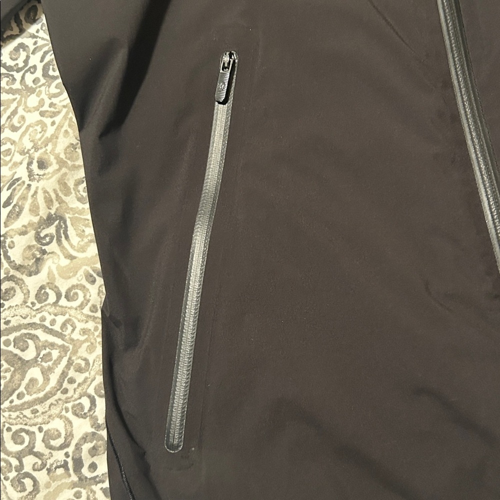 Lululemon Rain Jacket - Picture 3 of 8
